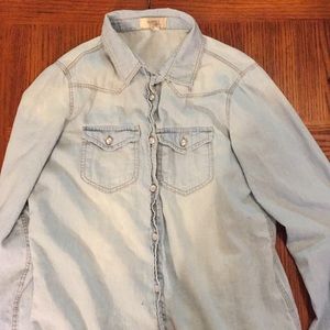 NWOT Denim/chambray button-down